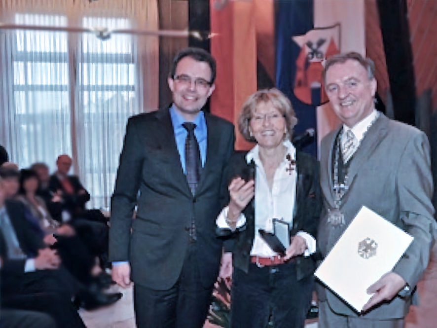 Ilse Schummer erhält das Bundesverdienstkreuz